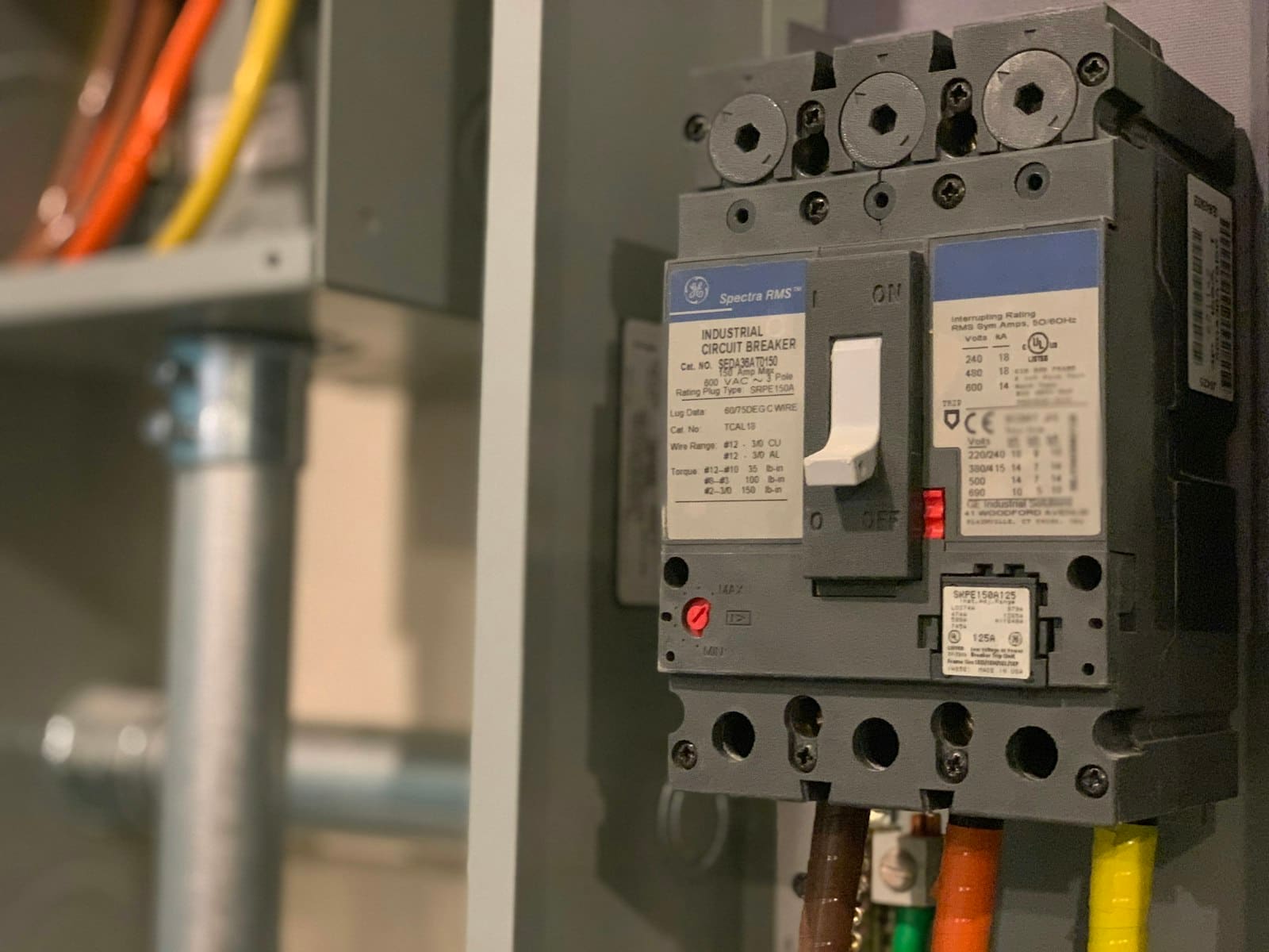Industrial moulded case circuit breaker installed in a low voltage panel